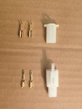NEU 2 WEGE PIN STECKER MESSING